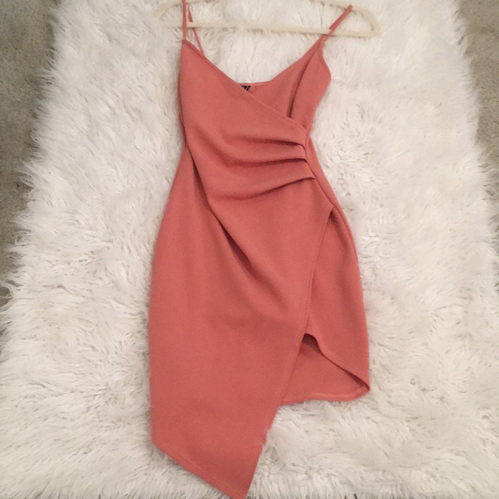Elegant Dress. Only worn once.